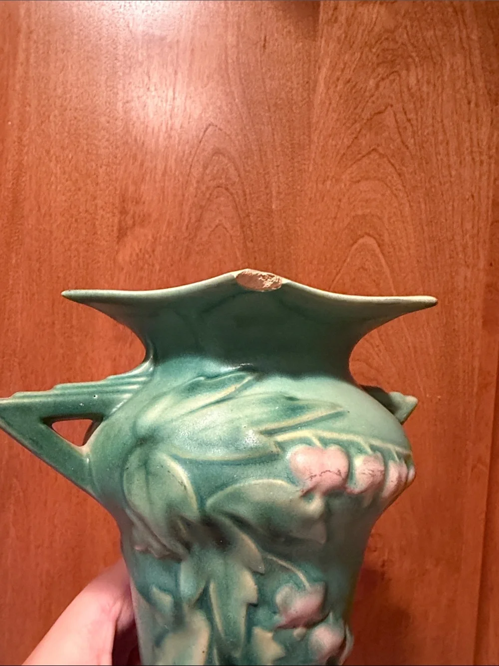 Vtg Roseville Pottery Bleeding Heart Vase 965-7